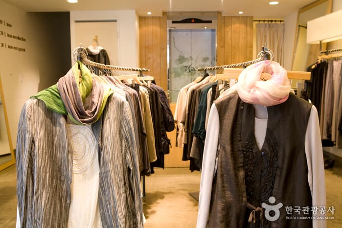 인사동 이새 내부_1