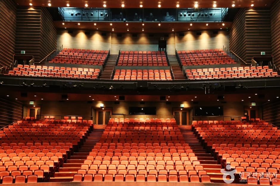 N01535_부산_해운대_소향씨어터신한카드홀 (9)