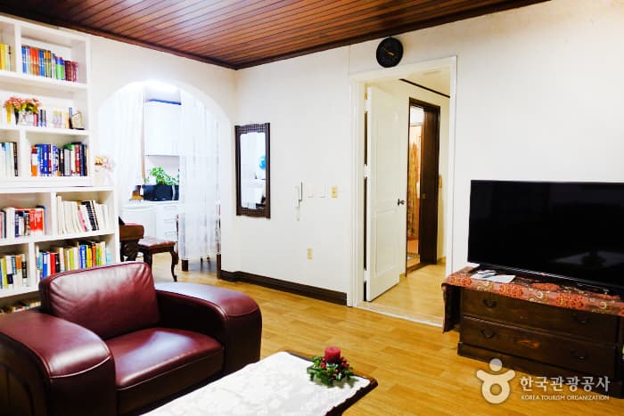 사진보정_서울_예본의집_거실2