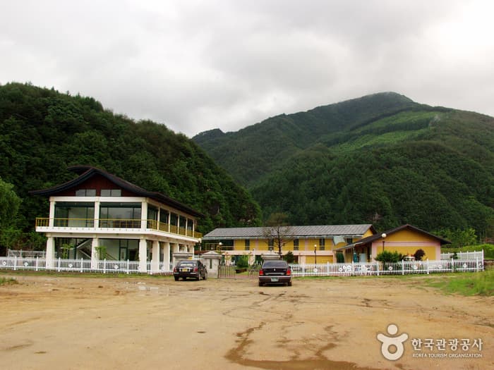 旌善阿里郎传授馆(정선아리랑 전수관)