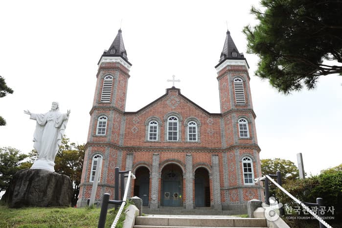 Katholische Kirche Hapdeok (합덕성당)
