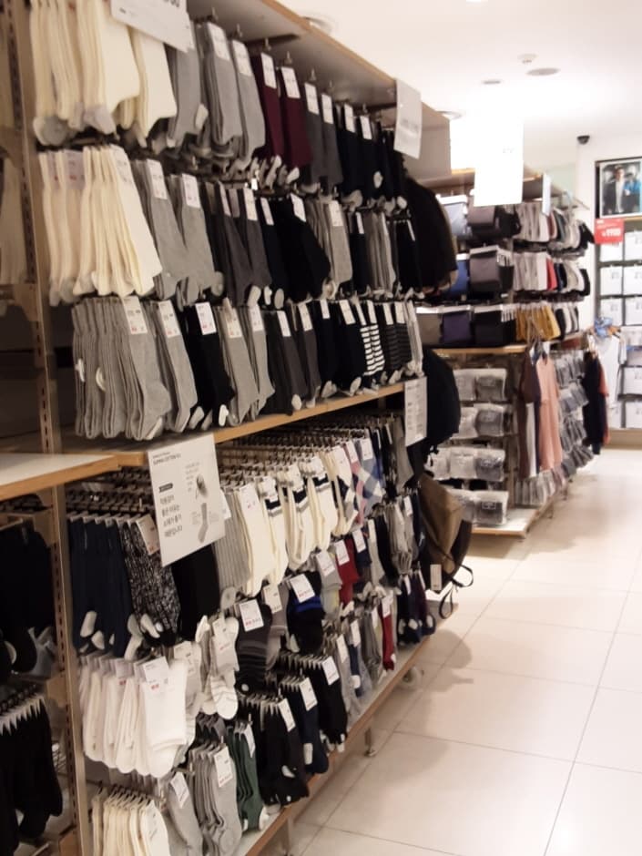 유니클로 롯데영플라자_3