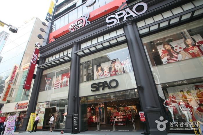 Spao (Sucursal de Myeong-dong) (스파오 (명동점))