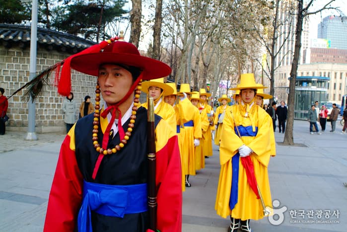 덕수궁 왕궁수문장교대의식_11