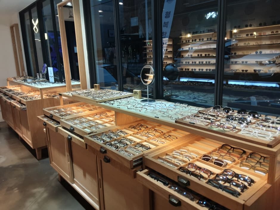 라디오아이즈_가로수길점_3