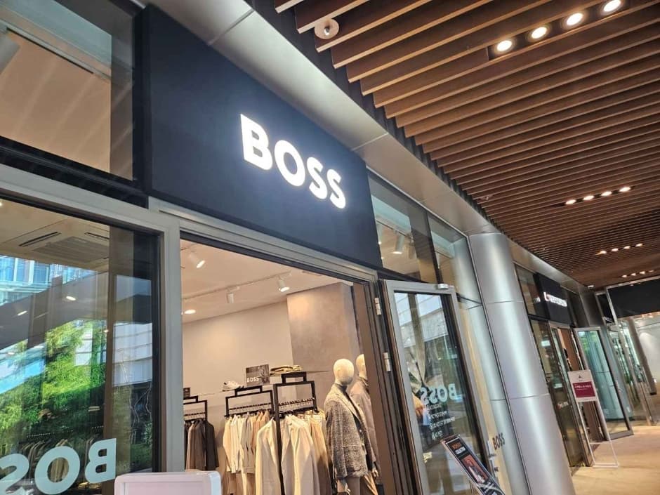 [事後免税店] BOSS・シンセゲ（新世界）サイモンチェジュ（済州）アウトレット（보스 신세계사이먼 제주아울렛）