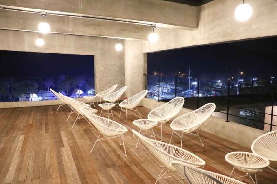 세종시_넘버트웰브_내부_1