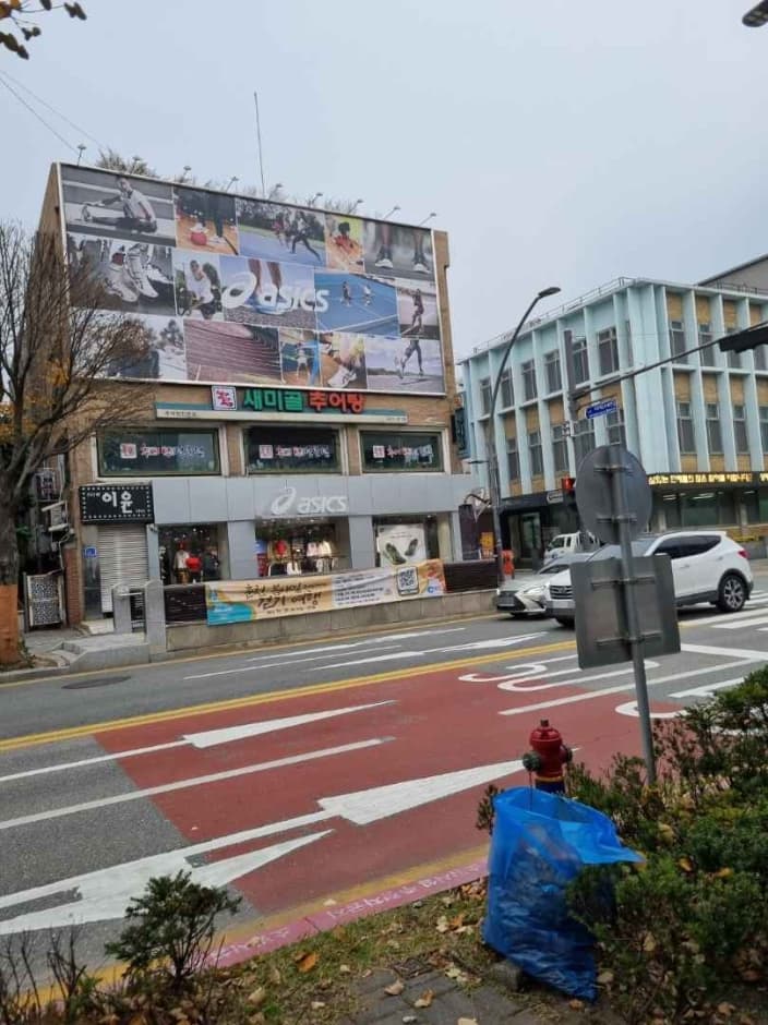 [事後免税店] ASICS（アシックス）・チュンチョン（春川）（아식스 춘천）