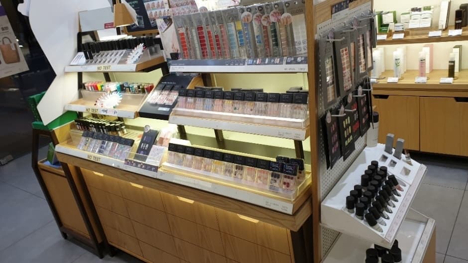 [事後免稅店] Innisfree (梨泰院店)(이니스프리 이태원)