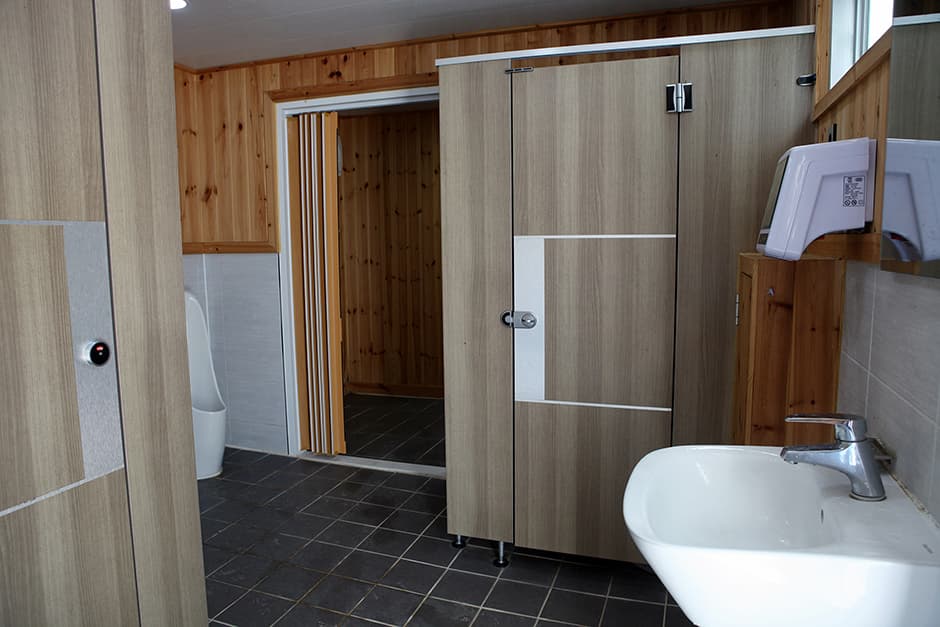 전원일기마을캠핑장_공용화장실