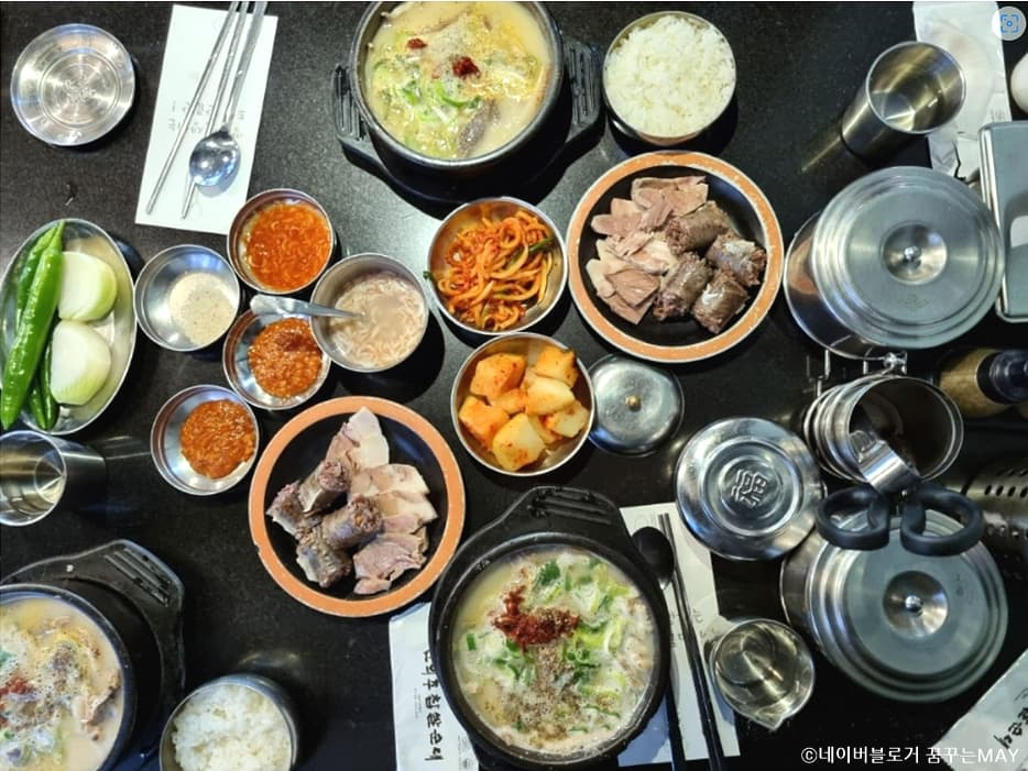 서울_강남구_신의주찹쌀순대_상차림