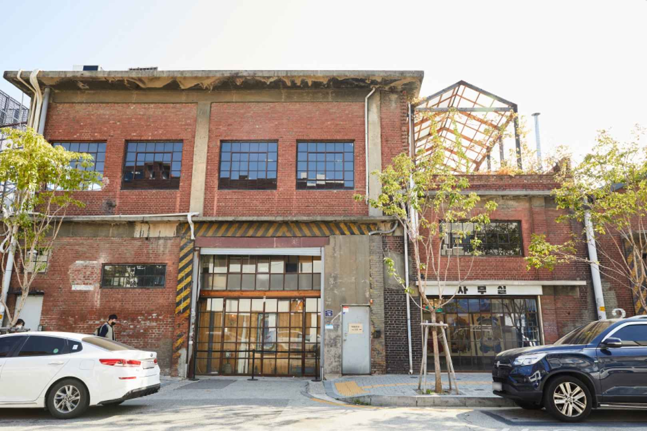 Daelim Changgo (성수동 대림창고 갤러리)