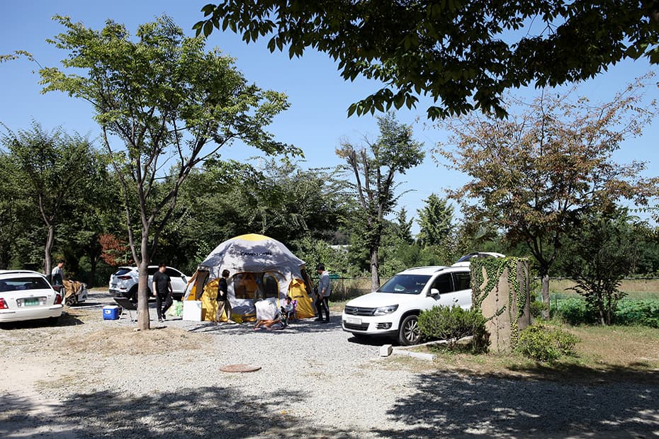 전원일기마을캠핑장_전경2