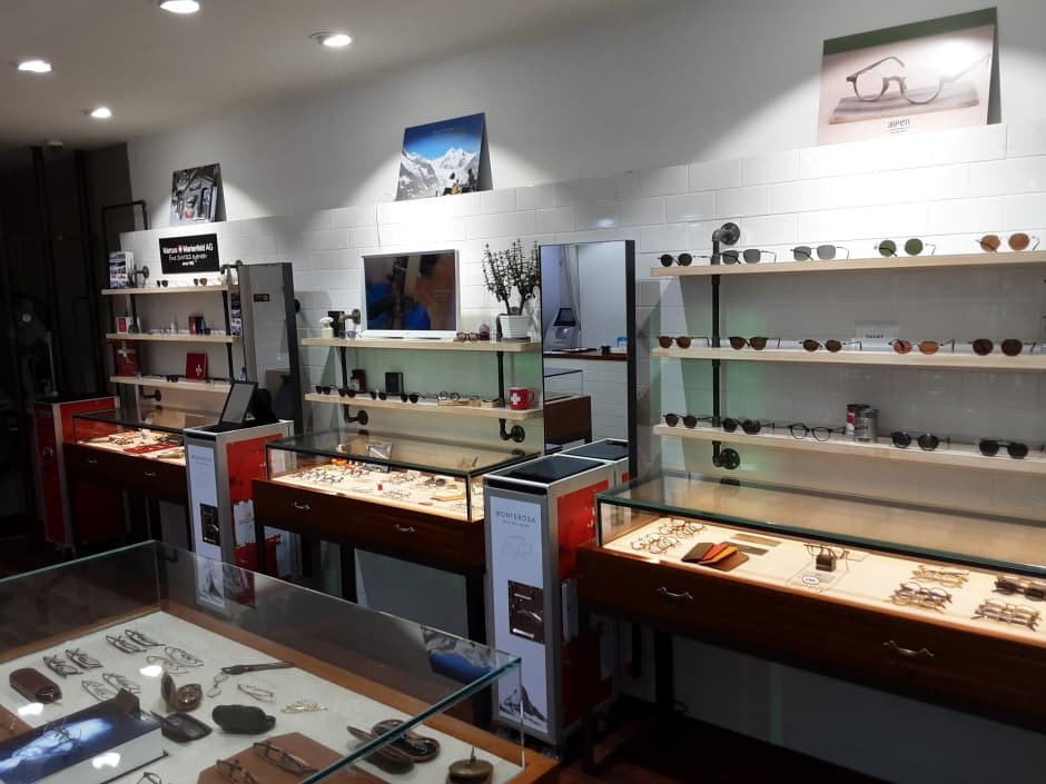 [事後免税店] アプクジョン（狎鴎亭）（씨샵플래그쉽 압구정）