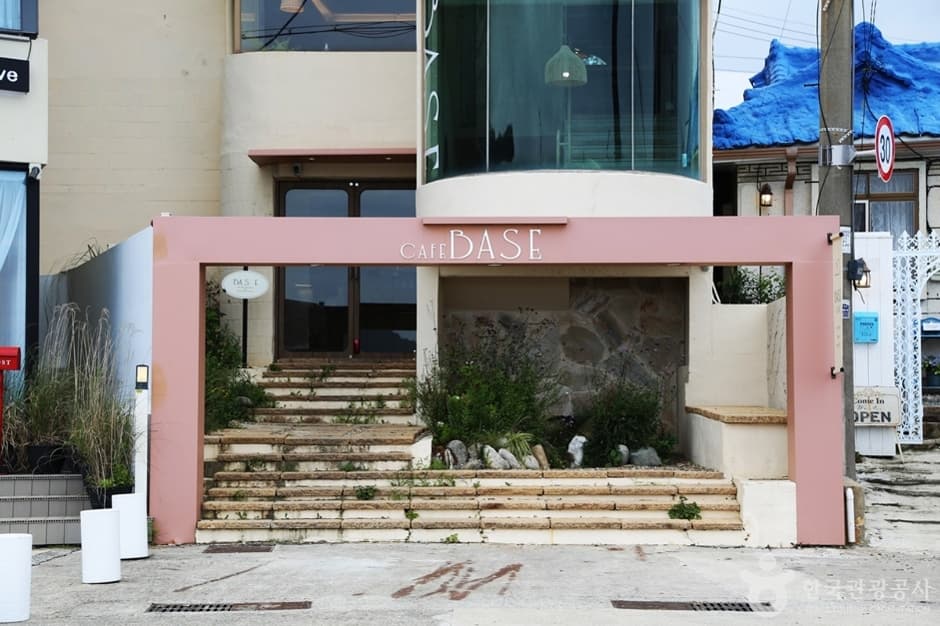 カフェBASE（카페베이스）