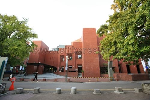 Художественный театр "Арко" (아르코예술극장)