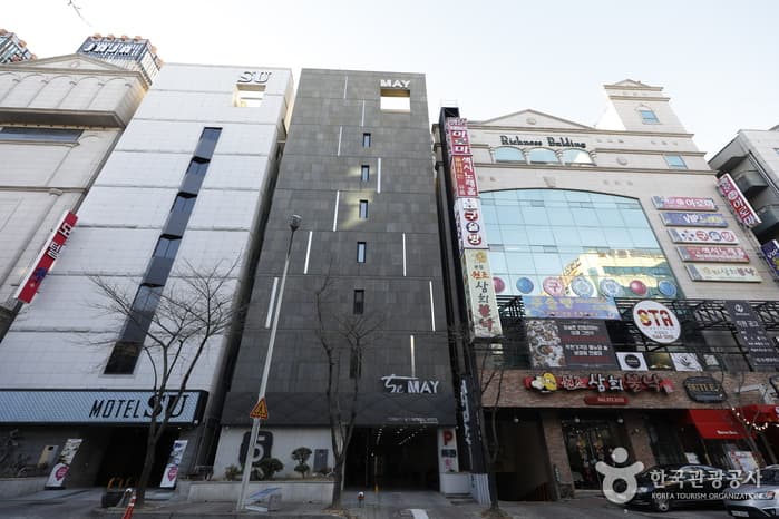 Hotel The May / 호텔5월