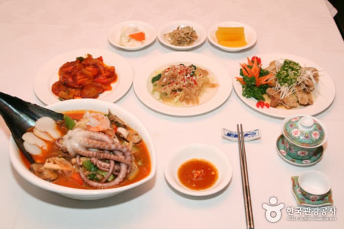 Lee Hwa Won Chinese Restaurant (이화원)