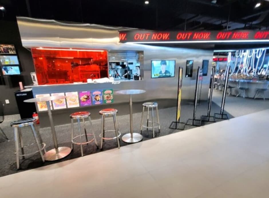 서울_마포구_AK_홍대_사진4