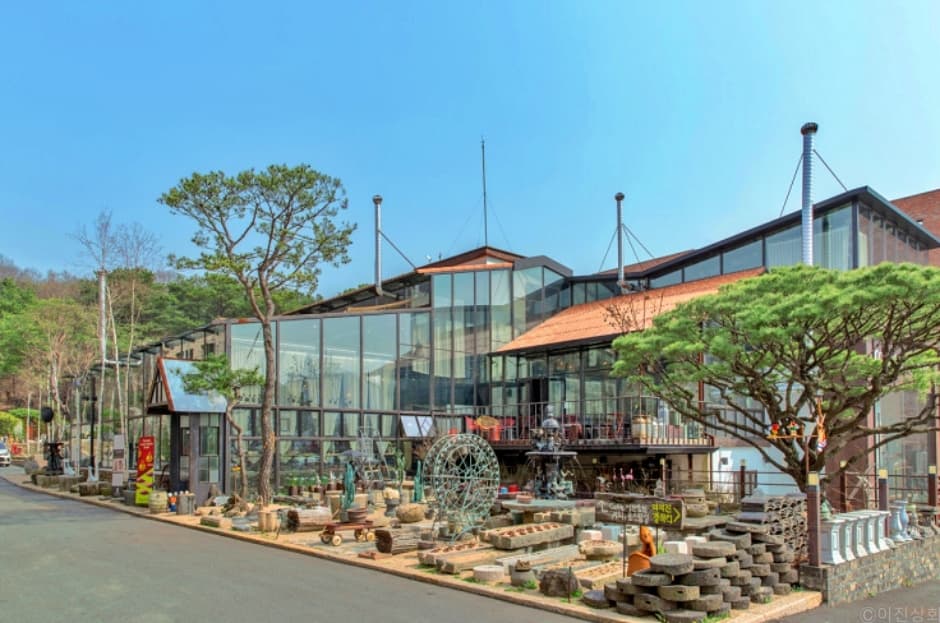 李镇商会（이진상회）