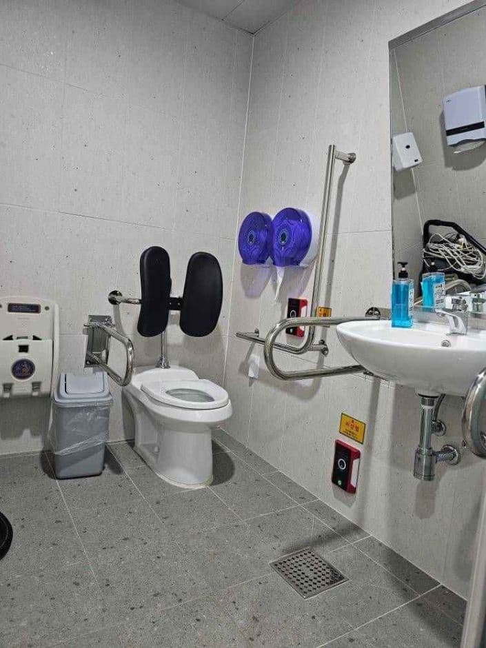 양평도서관_장애인화장실