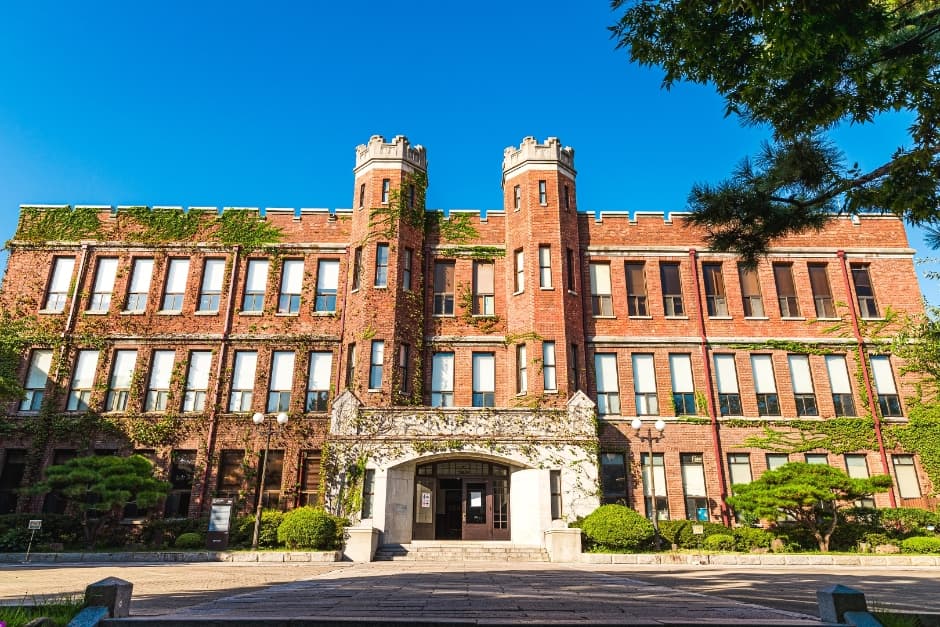 启圣中学(계성중학교)