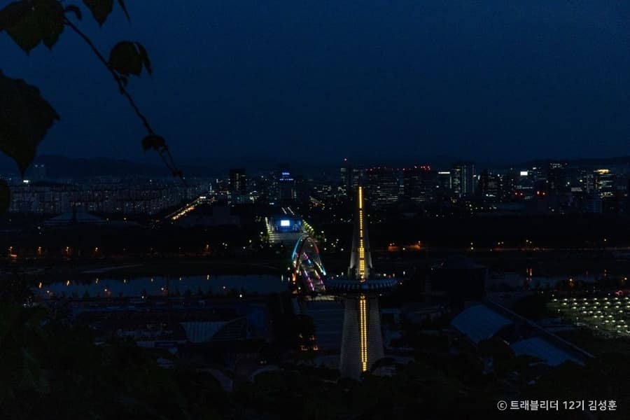 Torre Hanbit (한빛탑)