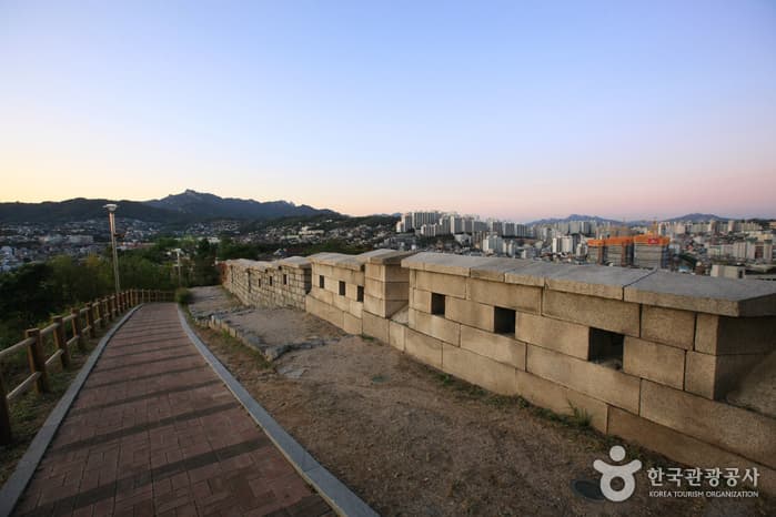 Muralla Hanyang Doseong de Seúl (Tour de Sellos)