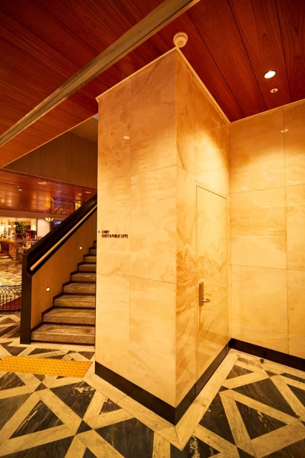 FOUR SEASONS HOTEL SEOUL CHARLES H.(포시즌스호텔서울 찰스.H)