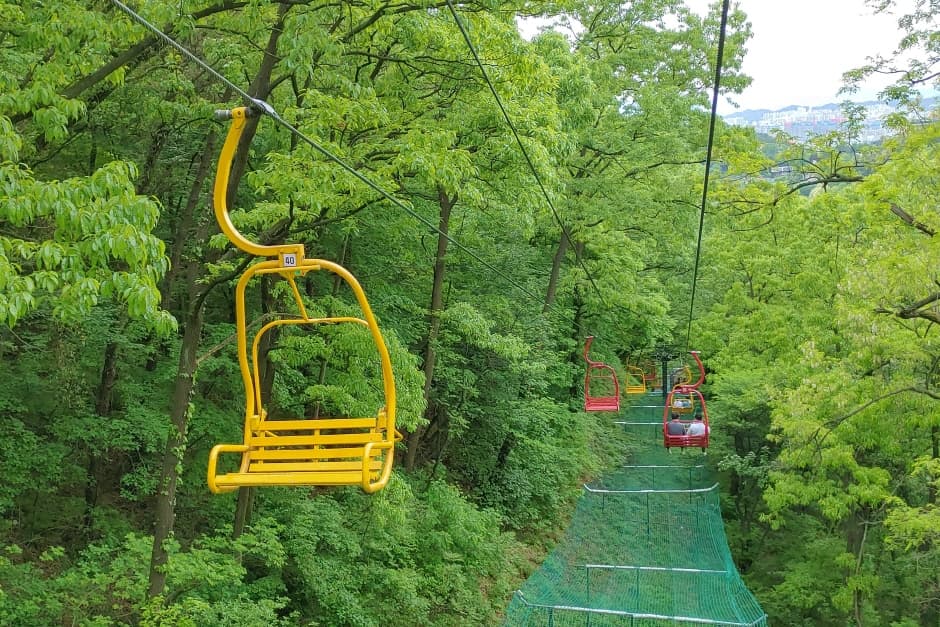 Monorail Mudeungsan (무등산 리프트모노레일 (지산유원지))