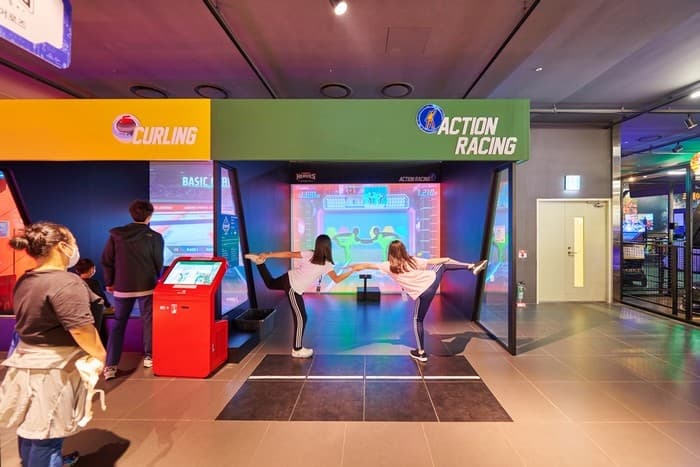 レジェンドヒーローズ蚕室ロッテワールドモール店(레전드히어로즈 잠실롯데월드몰점)