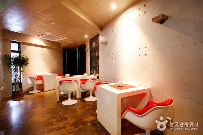 서울 강남구_트리아관광호텔_부대시설(커피숍)