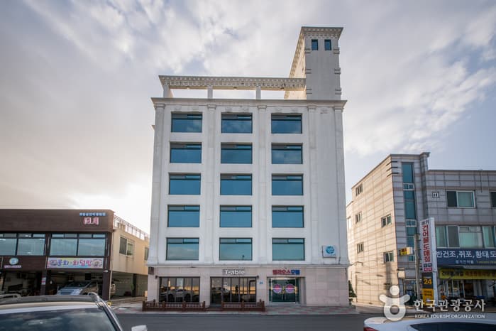 Helios Motel (헬리오스모텔)