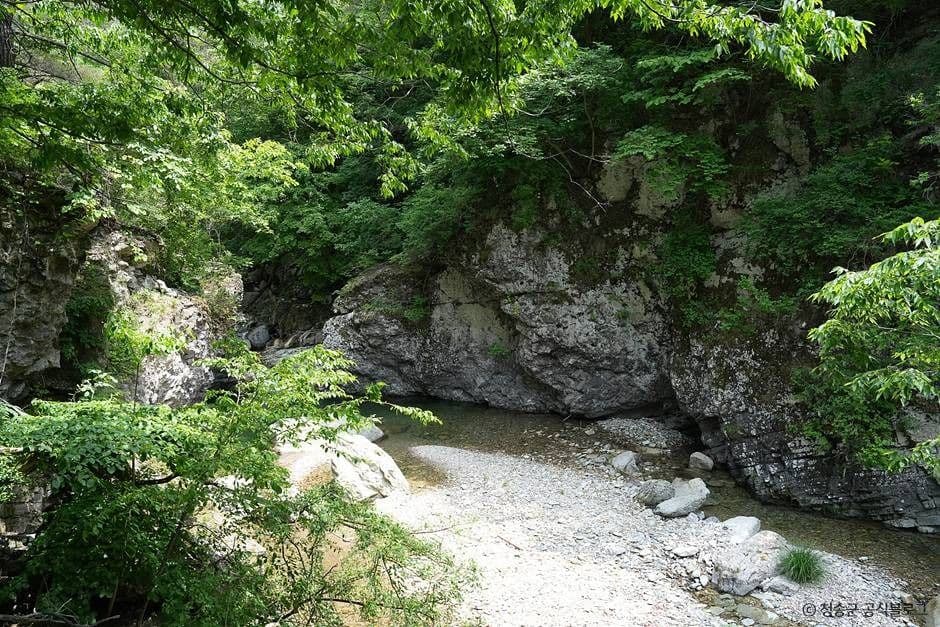 노루용추 계곡 (청송 국가지질공원)