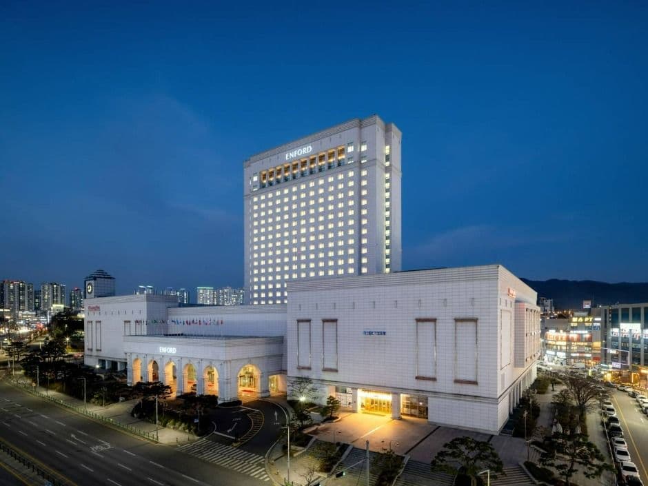 Enford Hotel (엔포트호텔)