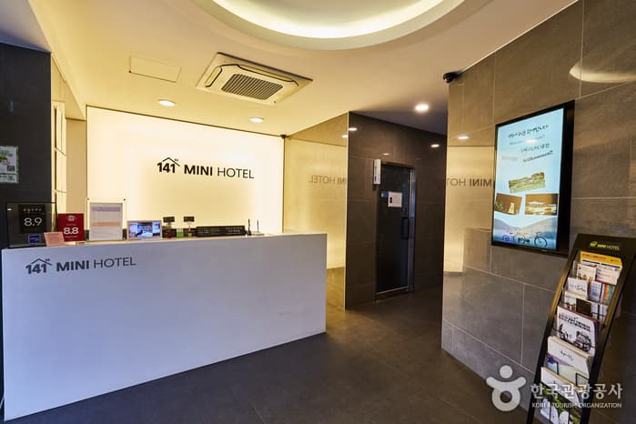 경북_경주_141미니호텔_로비