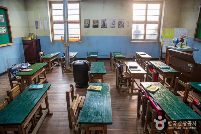 长生浦鲸鱼文化村(장생포 고래문화마을)