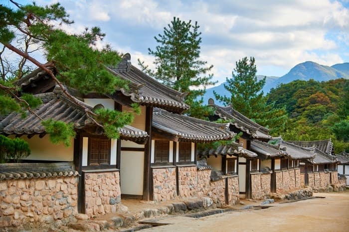 聞慶鳥嶺片廠(문경새재 오픈세트장)