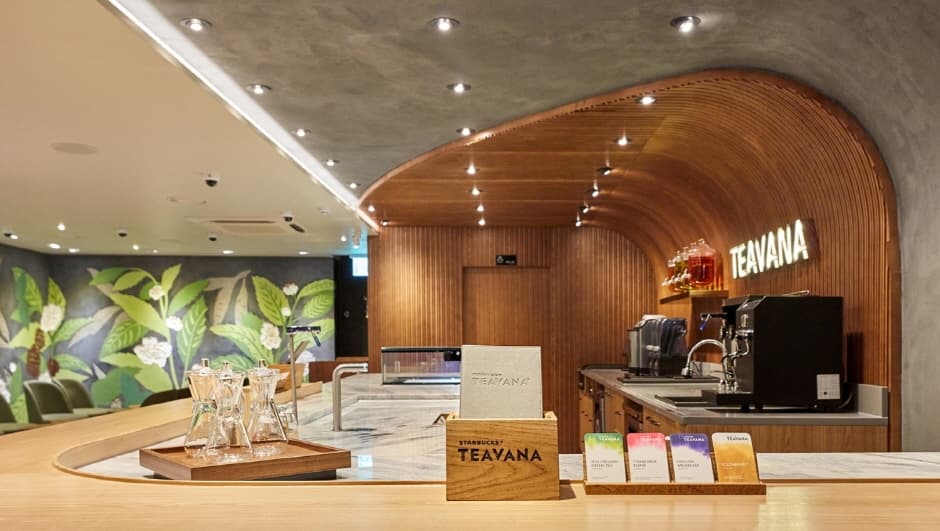 스타벅스 이대R점_3