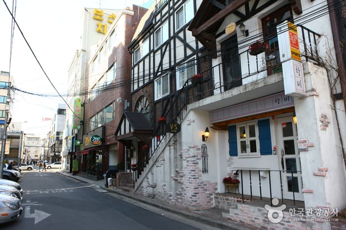 瑞来村(서래마을)