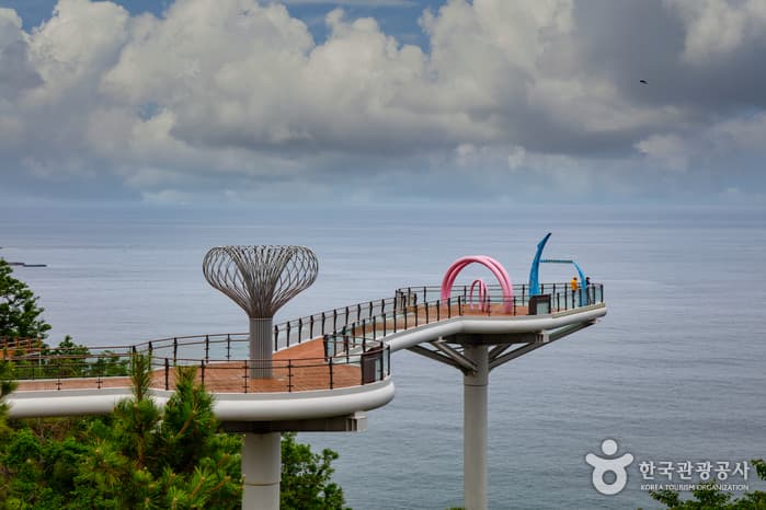 Dozzaebi-gol Sky Valley (도째비골스카이밸리)