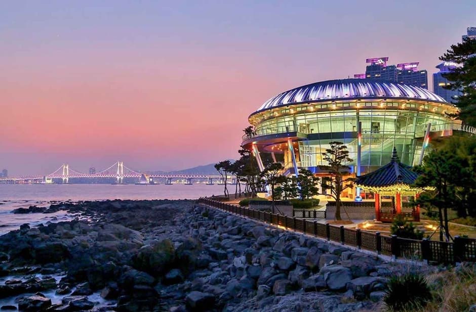 Nurimaru APEC House(누리마루 APEC하우스)