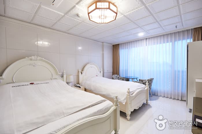Отель Donghae Medical Spa Convention Hotel (동해보양온천컨벤션호텔)