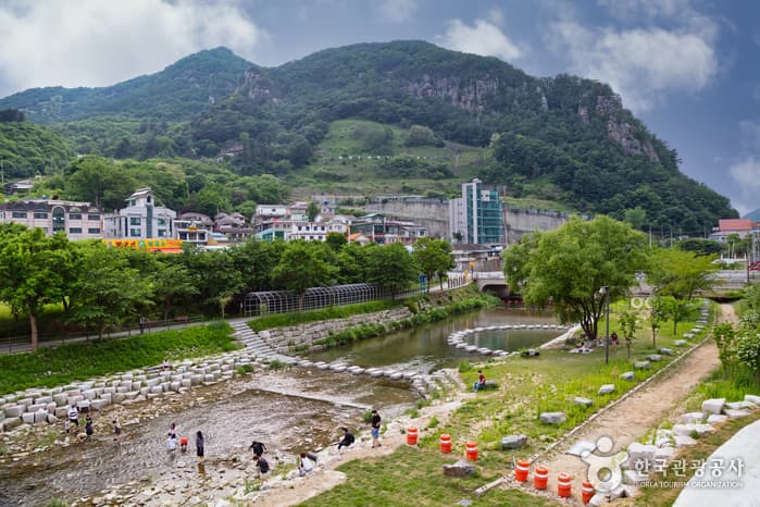 Complejo Recreativo Gangchon (강촌유원지)