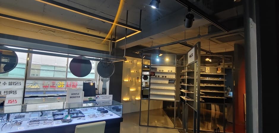 글램아이웨어 홍대_2