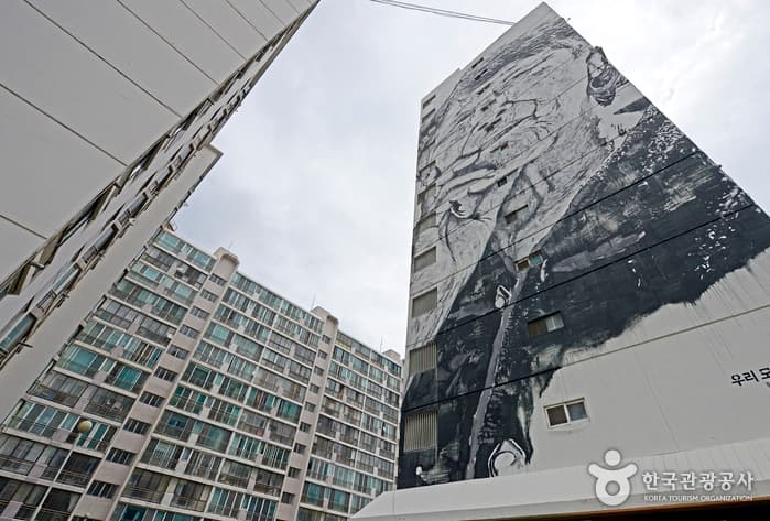 奚琴艺术村(깡깡이 예술마을)