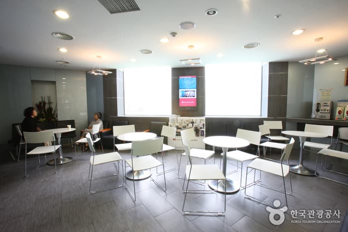 롯데면세점(월드점)_69