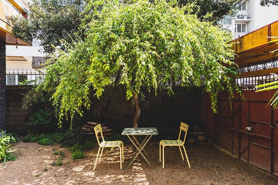 부산광역시_금정구_모모스커피_야외2