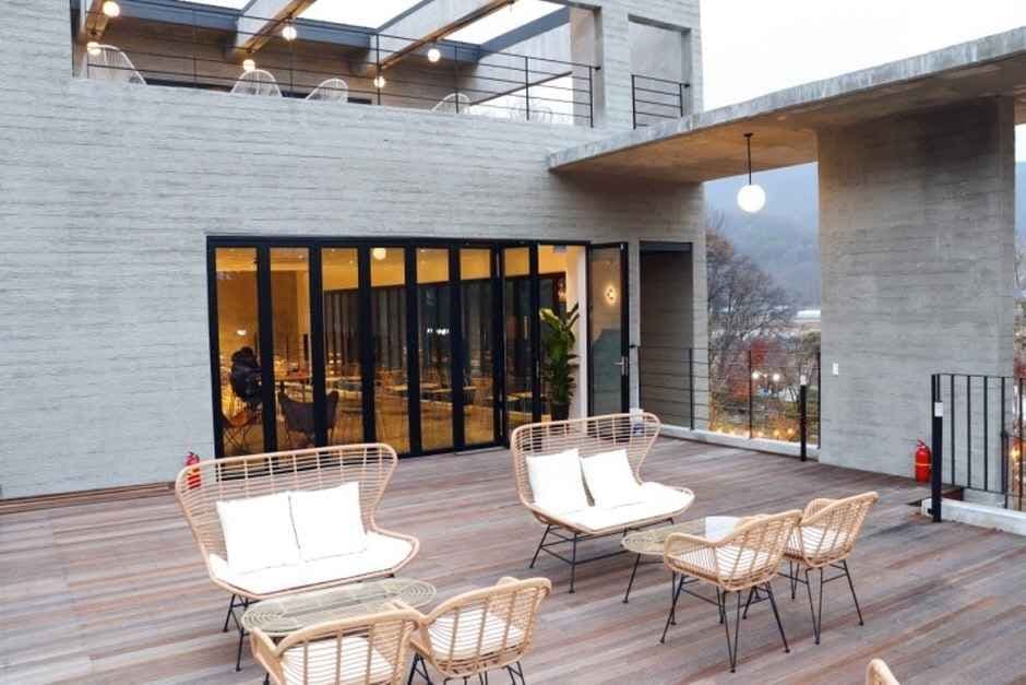 세종시_넘버트웰브_내부_3