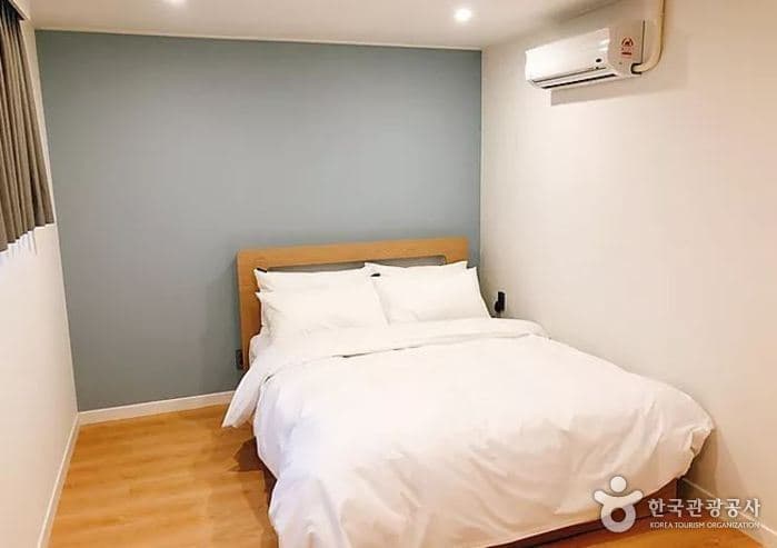 전남_언노운호텔_디럭스 3
